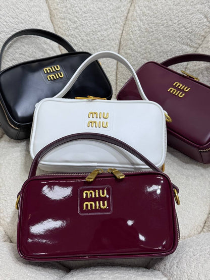 شنط MIU MIU