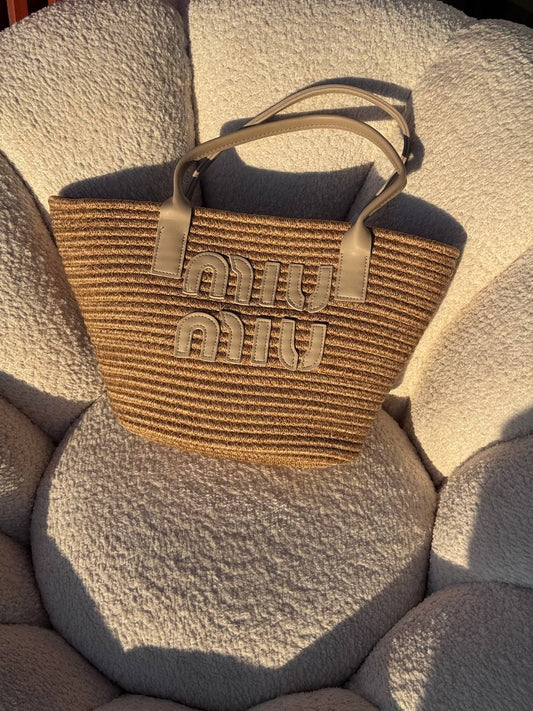شنط MIU MIU قش