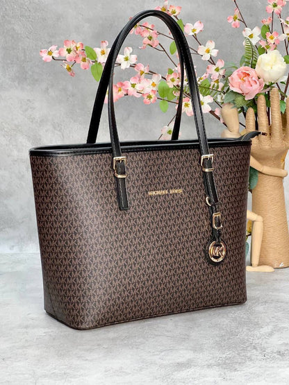 شنط Michael Kors