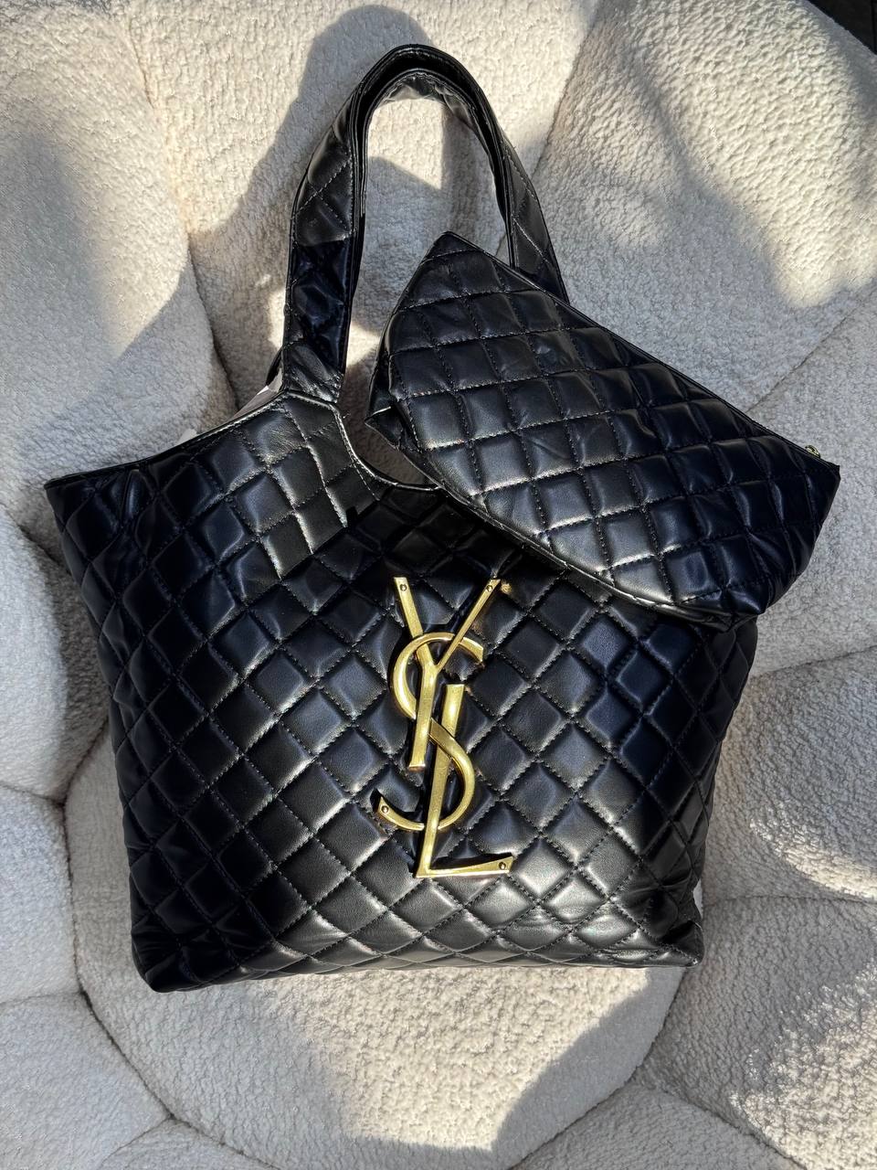شنط YSL حجم كبير مع جزدان