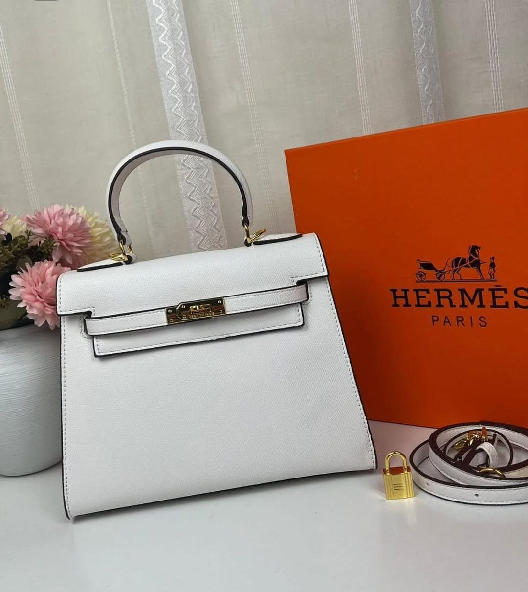 شنط    Hermes