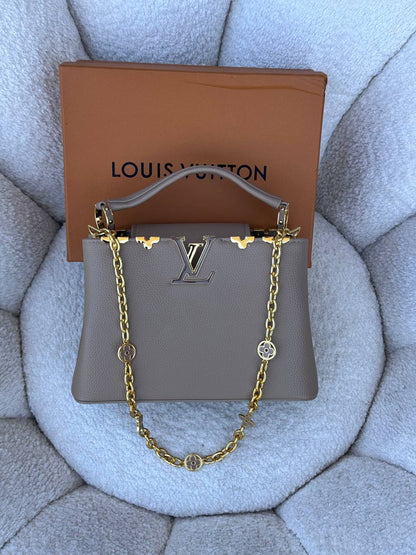 شنط من LV