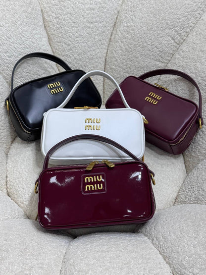 شنط MIU MIU