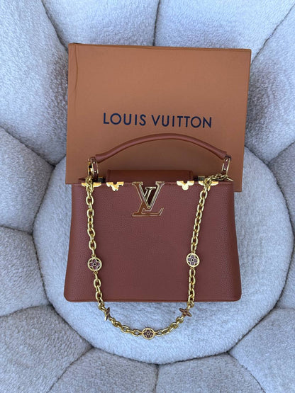 شنط من LV