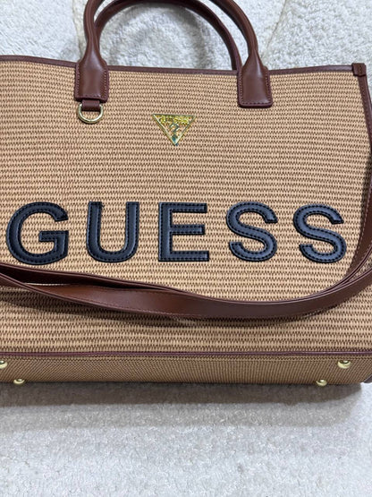 شنط Guess