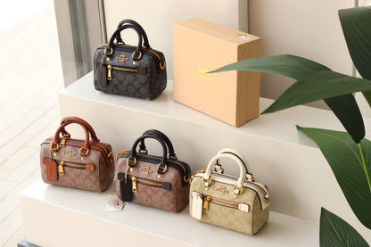 شنط كوتش Coach