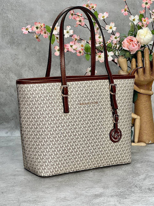 شنط Michael Kors