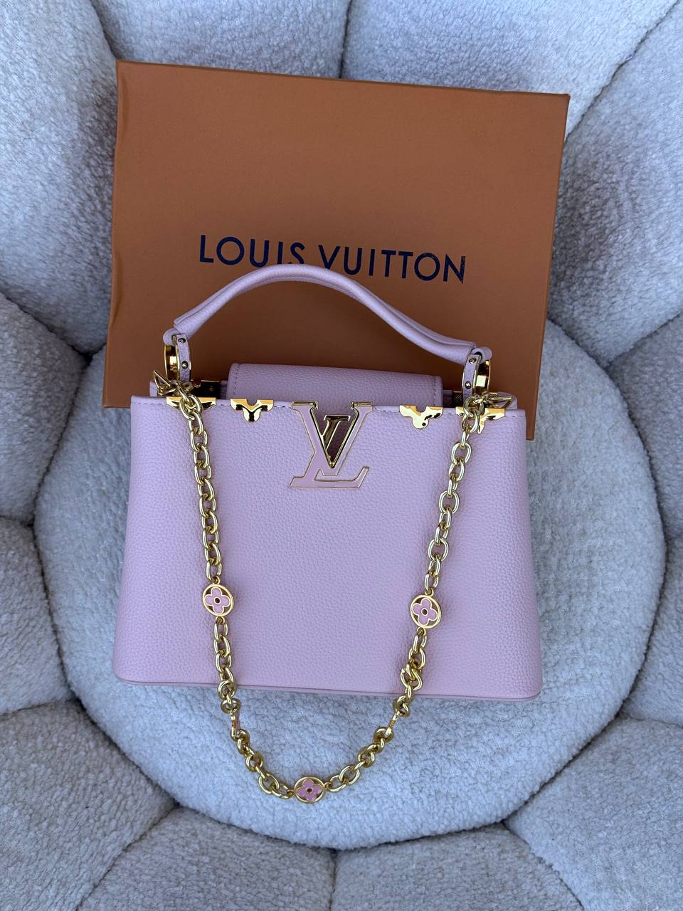 شنط من LV